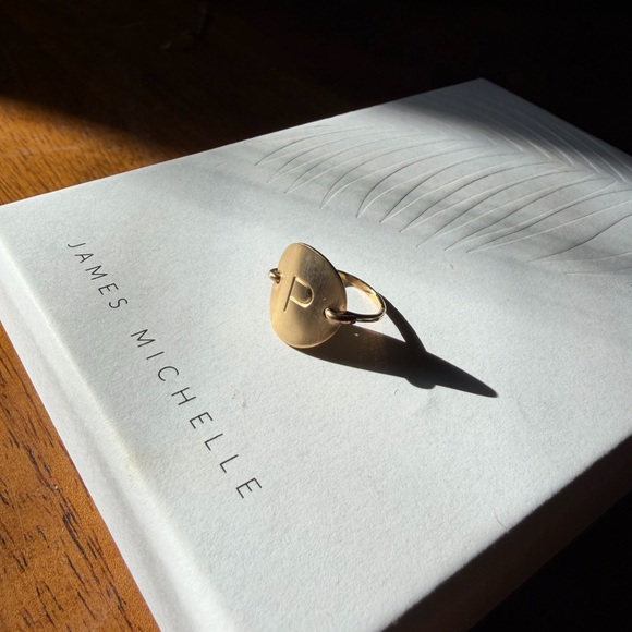 Gold initial ‘ P ‘ ring! - Picture 4 of 6